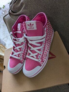 Adidas Pink White High Top Lace Up Canvas Geometric Sneaker Size 7.5 Great Condi